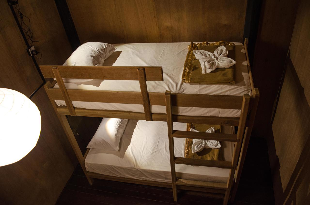 Hardwood Lodge Науншве Екстер'єр фото