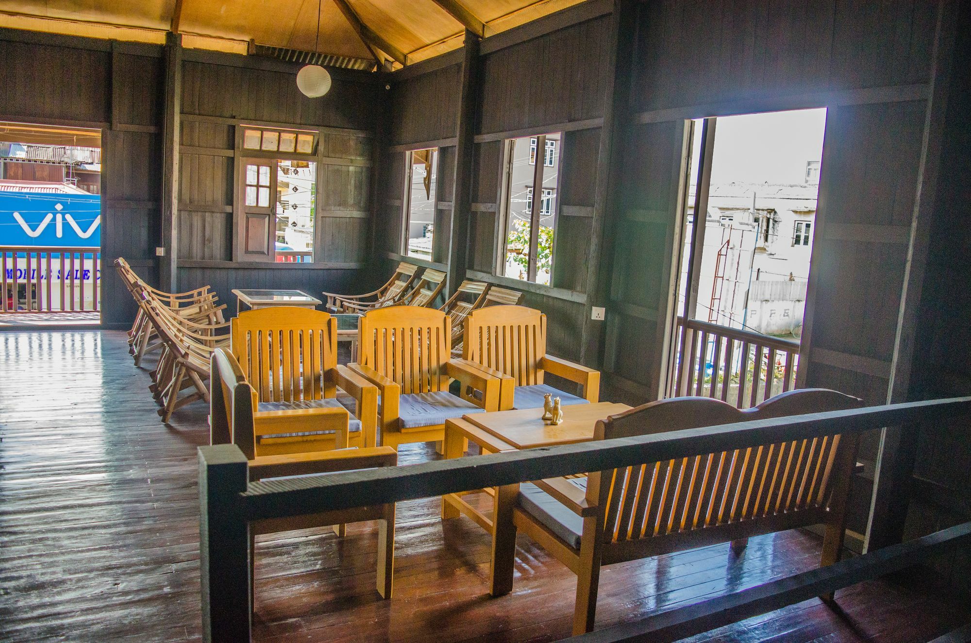 Hardwood Lodge Науншве Екстер'єр фото